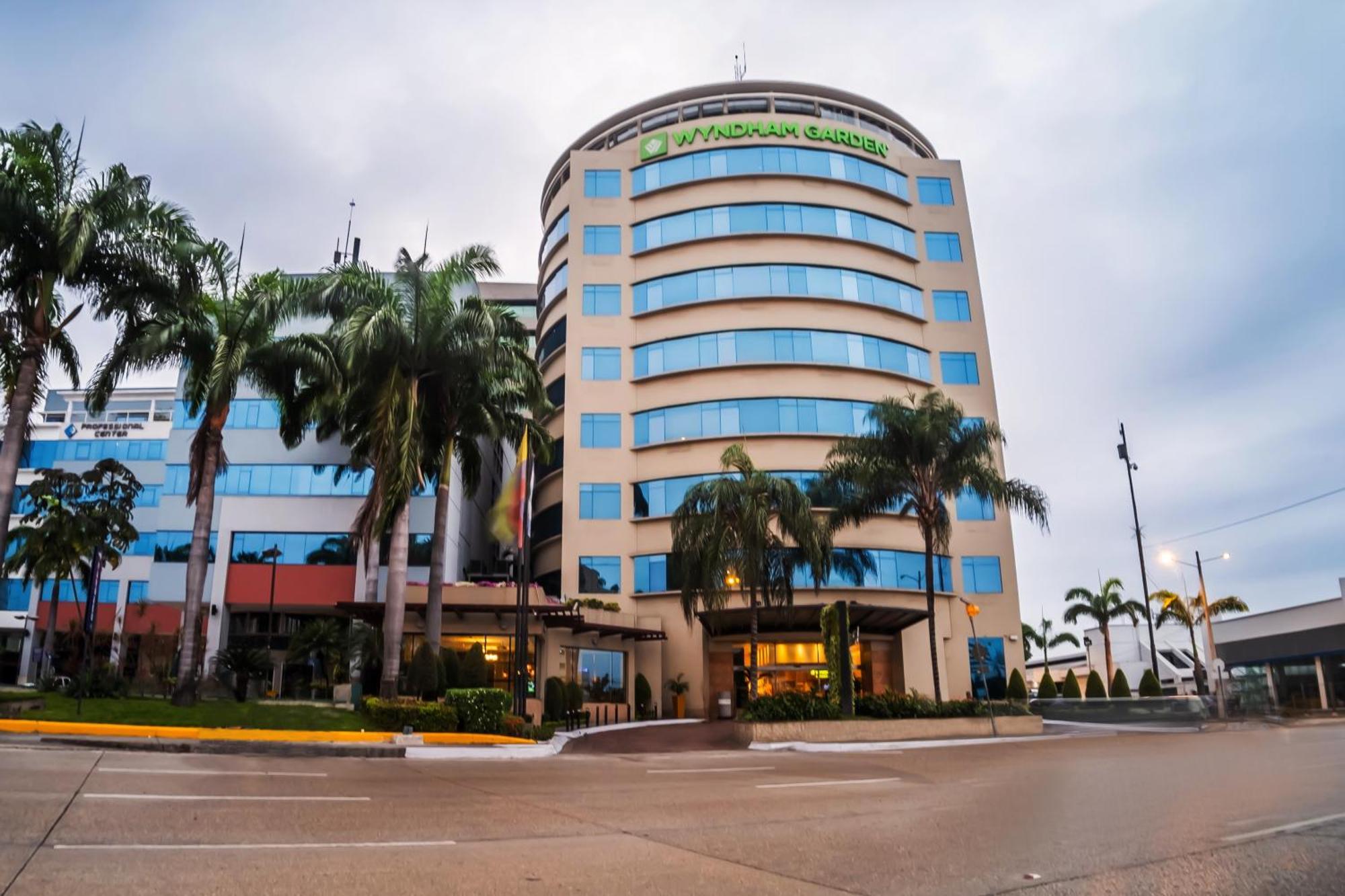 Hotel Wyndham Garden 4*